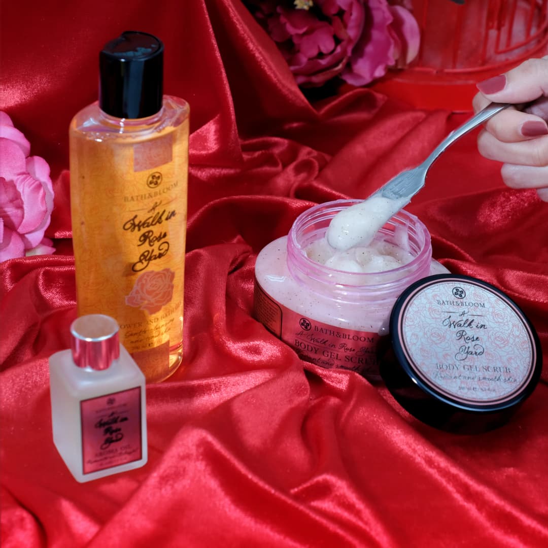 BATH&BLOOM Walk in Rose Yard Scrub 200ml